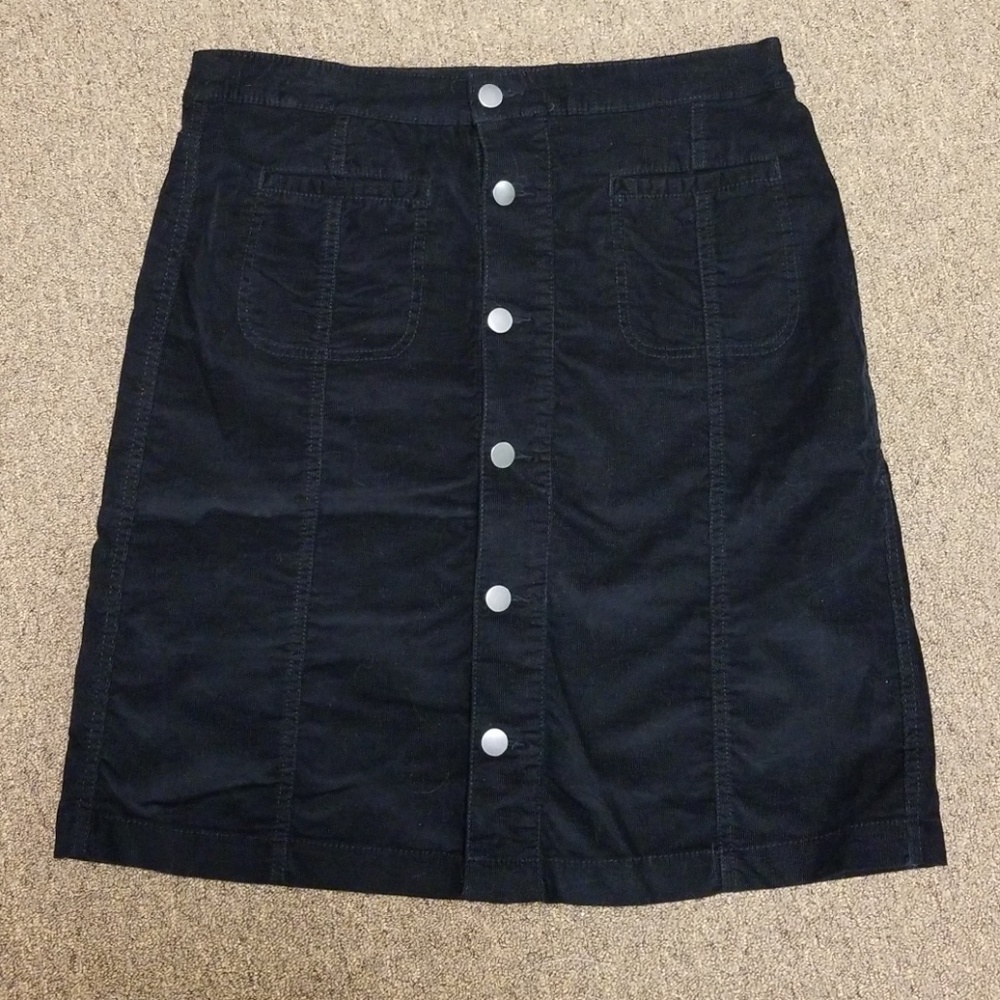 Syle & Co black skirt